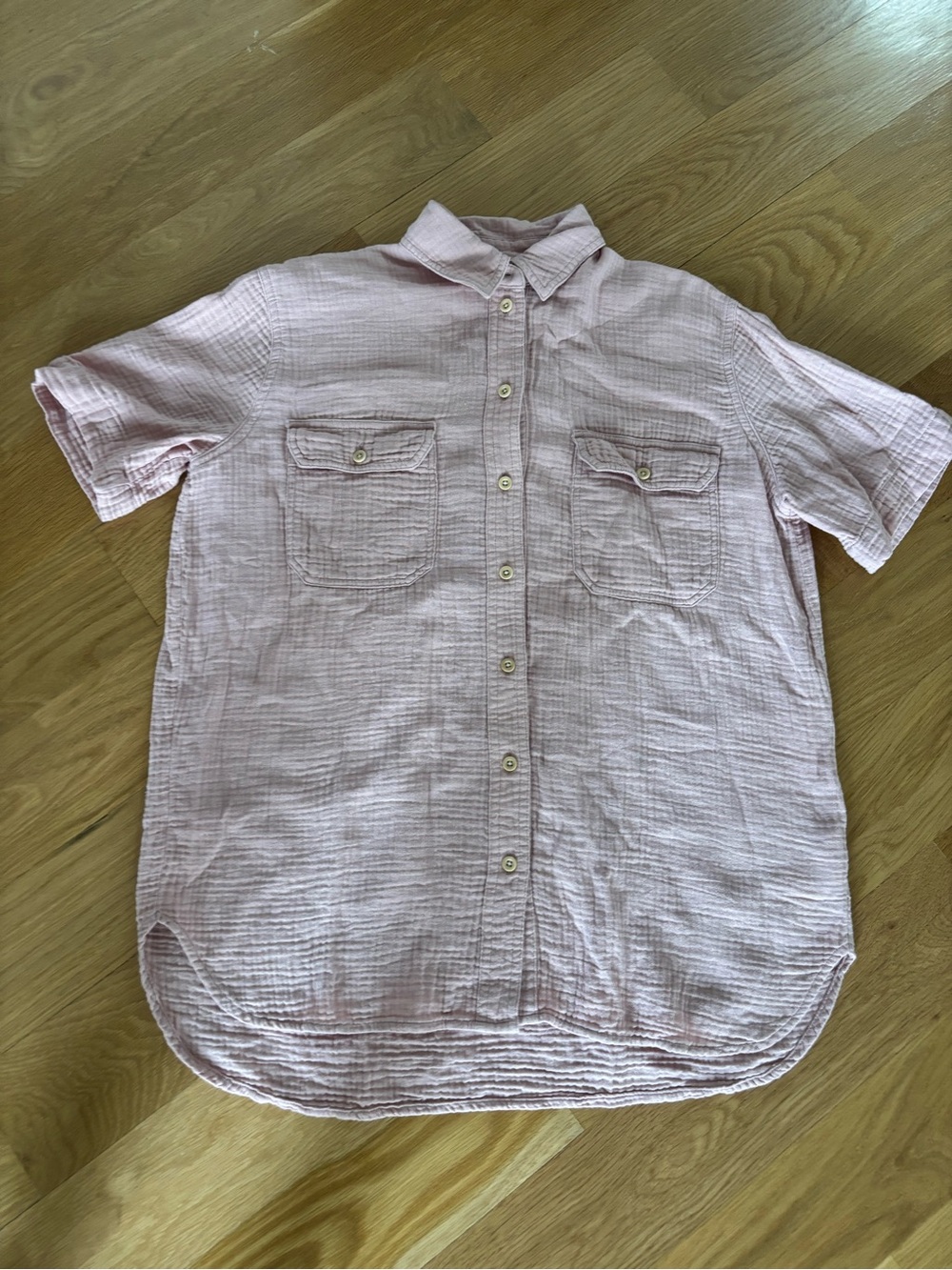 Madewell Pink Short-Sleeve Button-Up Shirt size XS